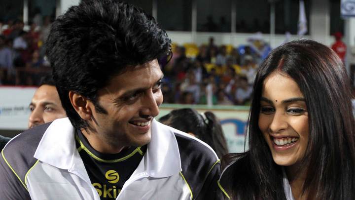 Ritesh Deshmukh And His Wife Genelia D’Souza At CCLT20